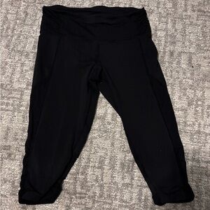 Lululemon In The Flow Cropped High Rise Leggings | Size 6